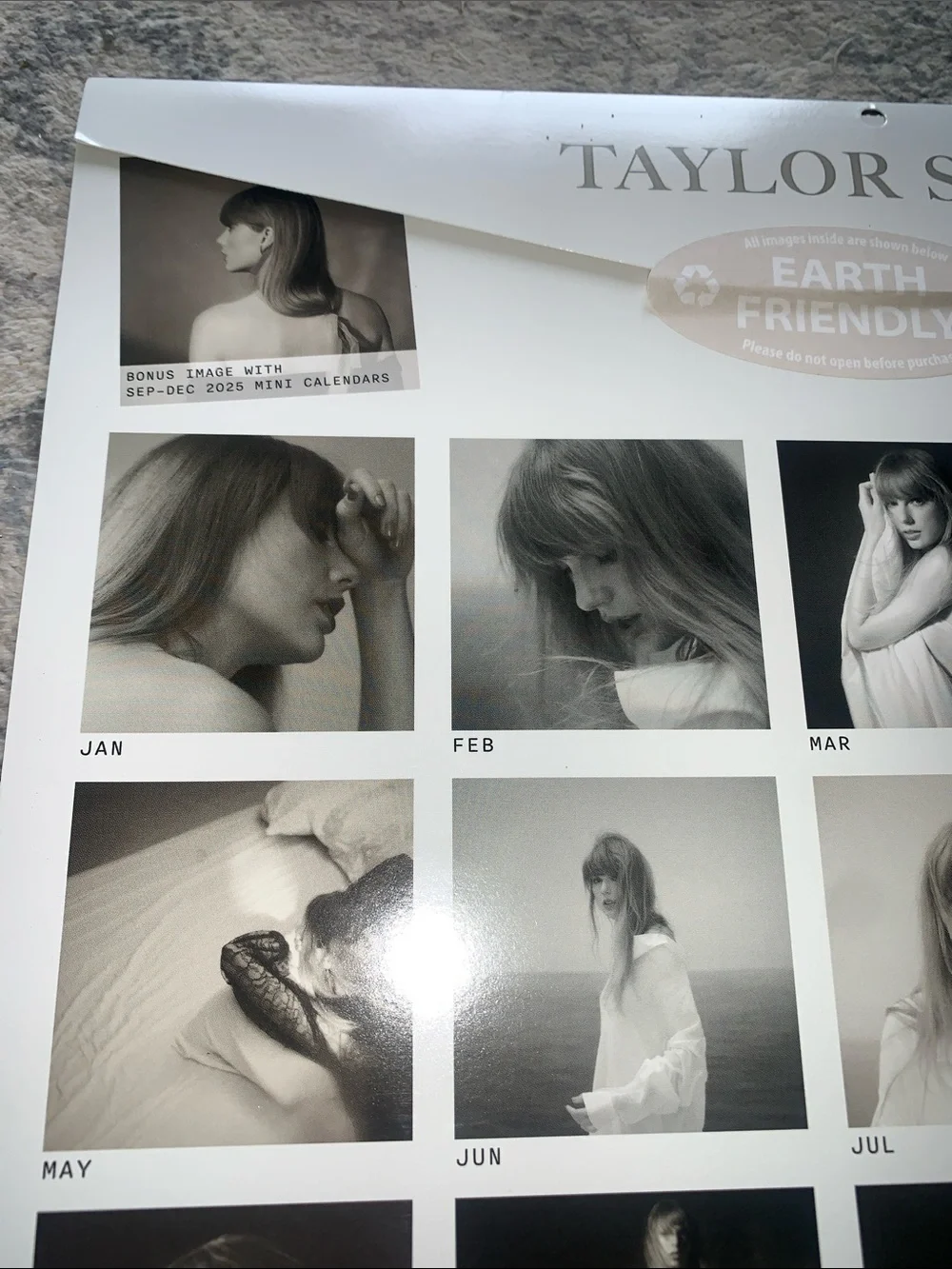 NWT Taylor Swift 2026 Calendar